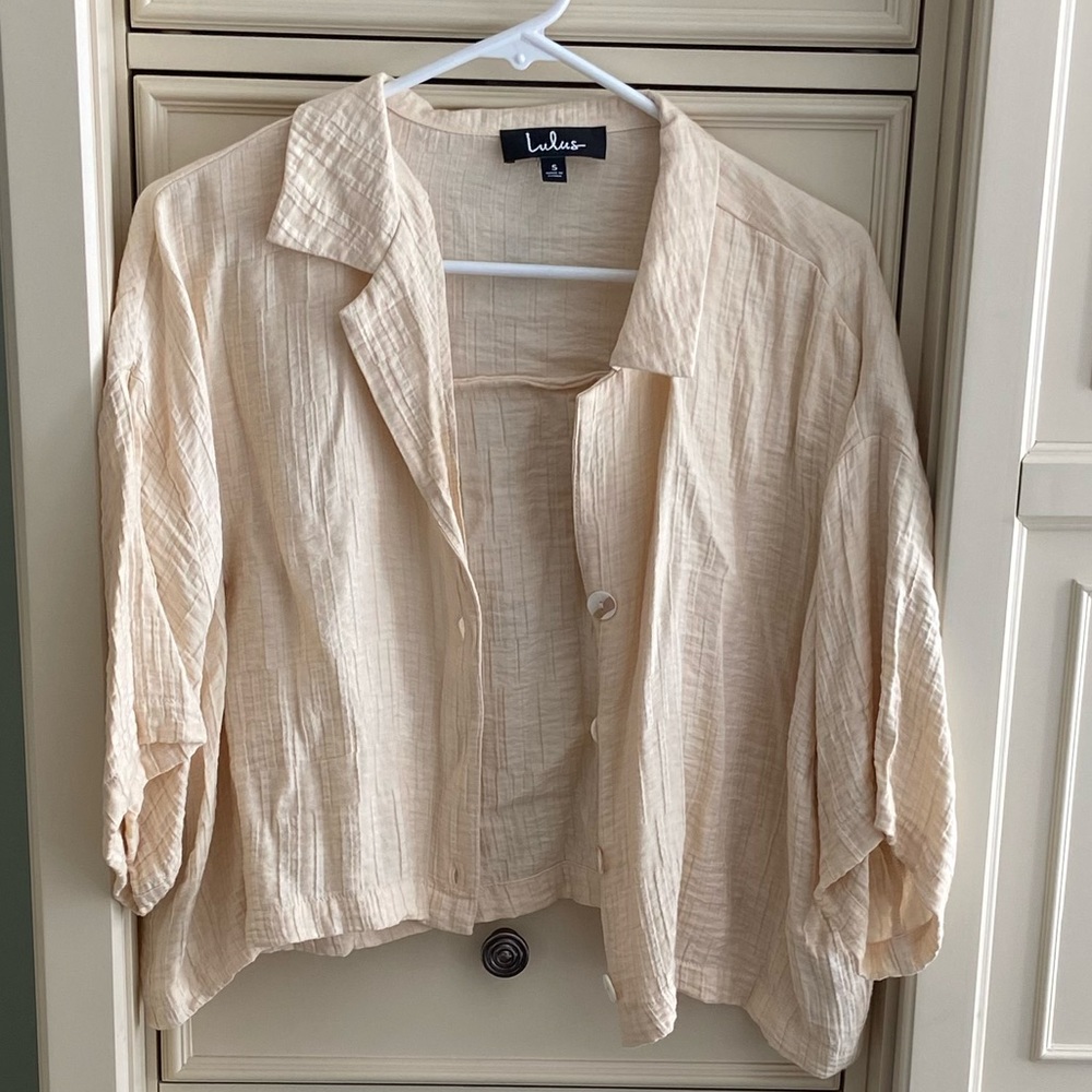 Lulu’s button up shirt